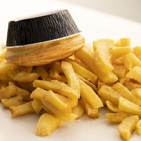 Pukka Minced Beef & Onion Pie 210g