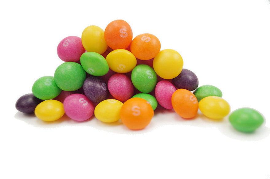 Skittles Chewy Sweets Tropical Fruit Flavoured Candy Treat Bag 109g