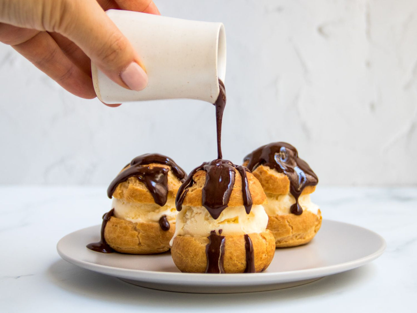 Iceland 16 Approx Profiteroles 280g