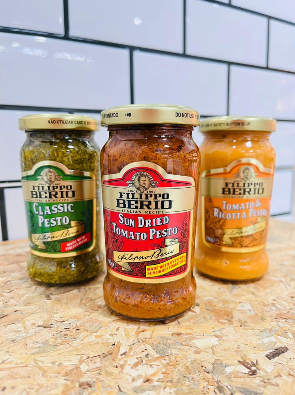 Filippo Berio Tomato & Ricotta Pesto 190g