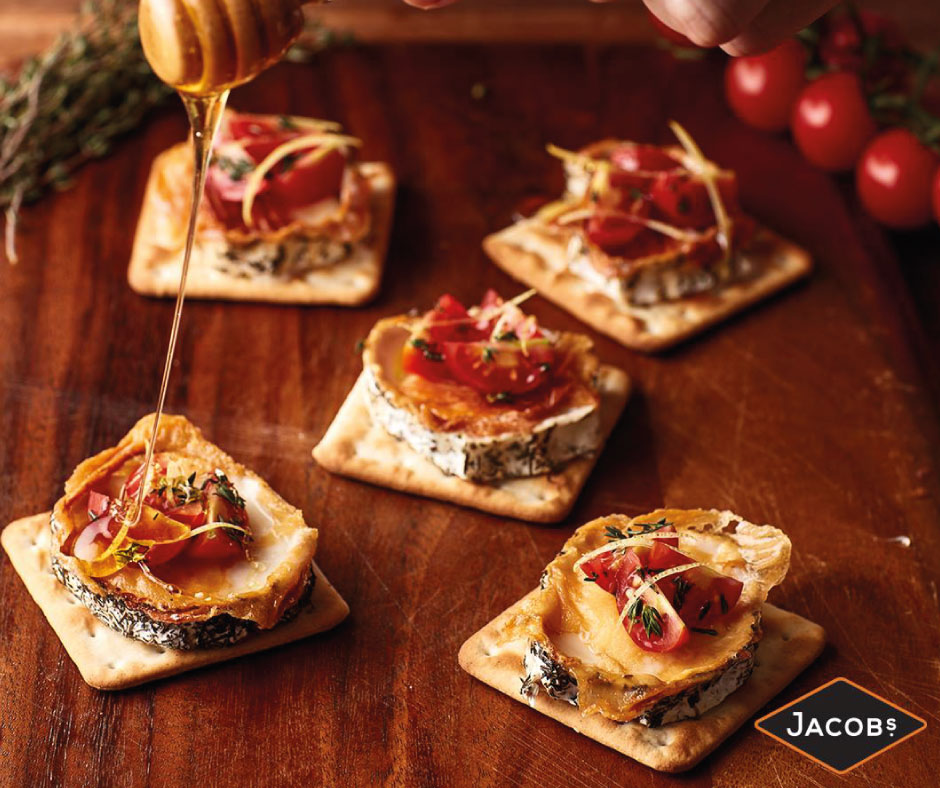 Jacobs Cracker Crisps Salt & Balsamic Sharing Bag Snacks 150g
