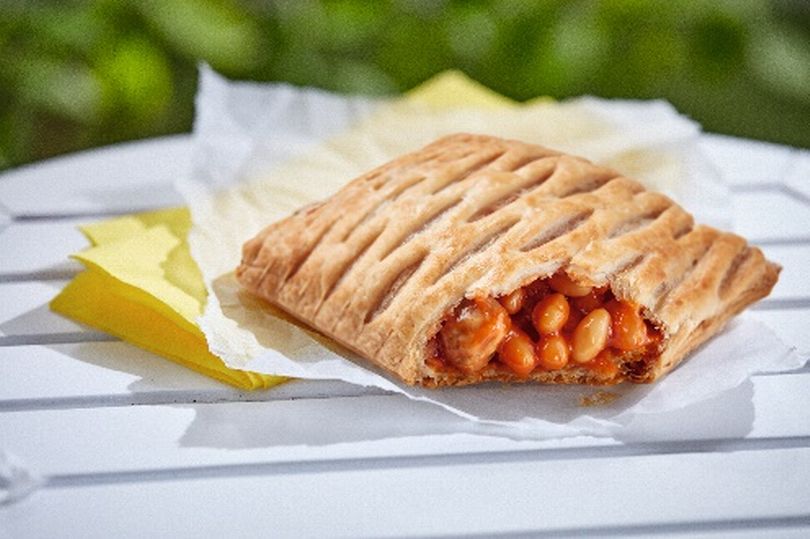 Iceland Sausage & Bean Bakes 2 Packs 280g