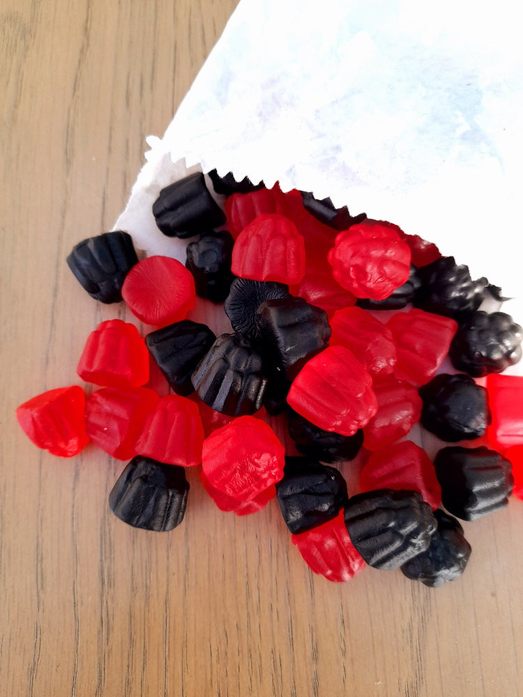 Taveners Red & Black Gums 165g
