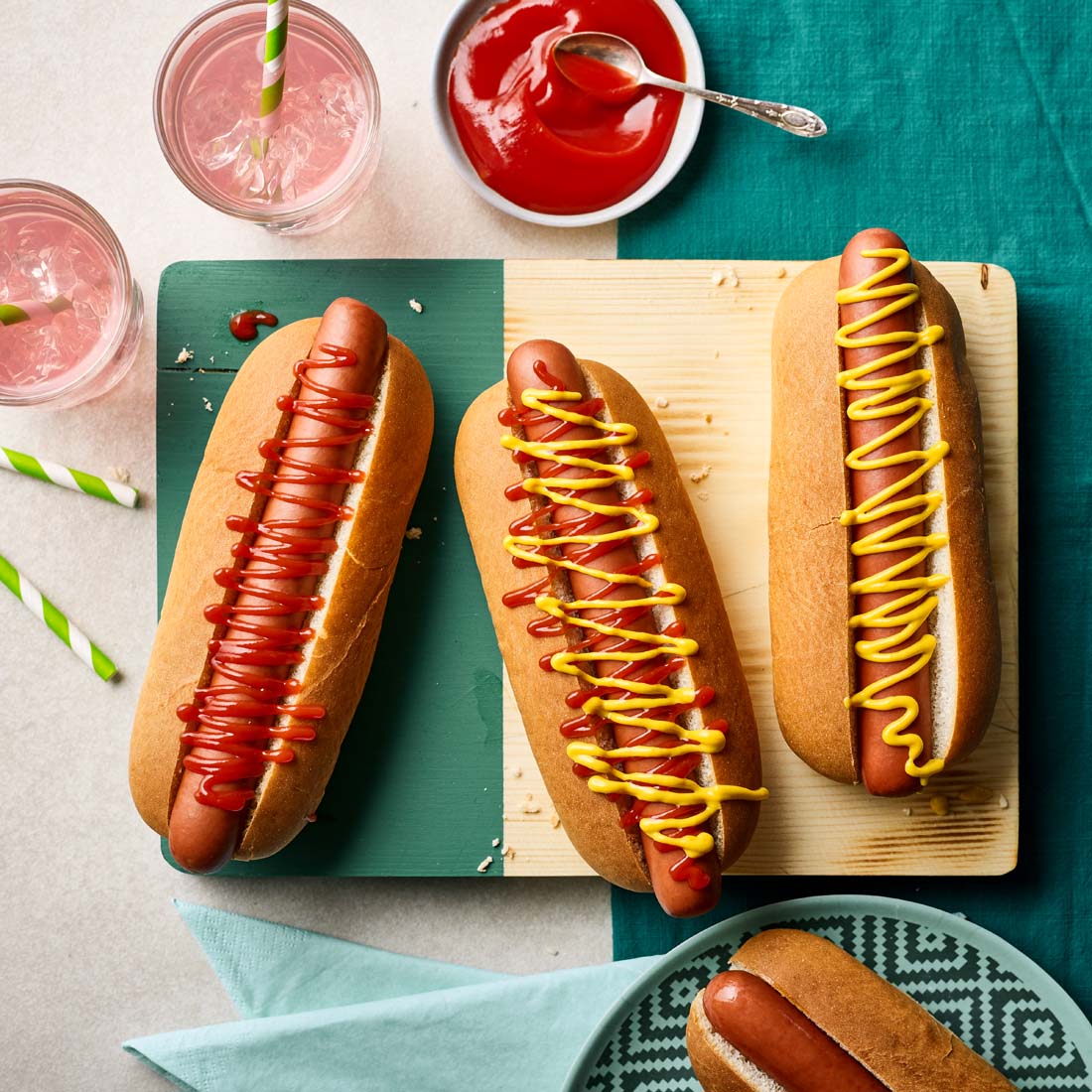 Ye Olde Oak 8 Hot Dogs in Brine 400g