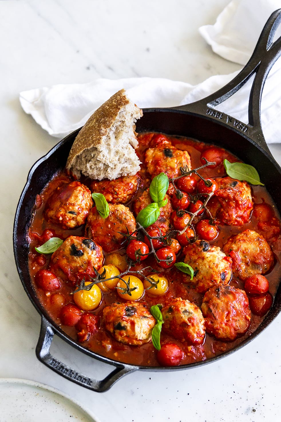 Fray Bentos Chicken Meatballs in Bolognese Sauce 380g