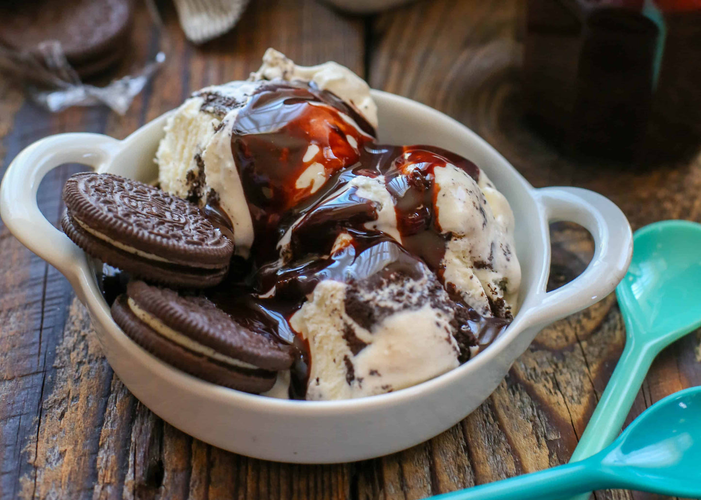 Lyle's Dessert Syrup Chocolate 325g