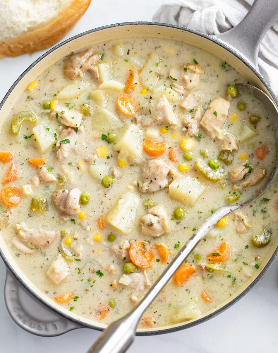 Crosse & Blackwell Cream Of Roast Chicken Soup 400g