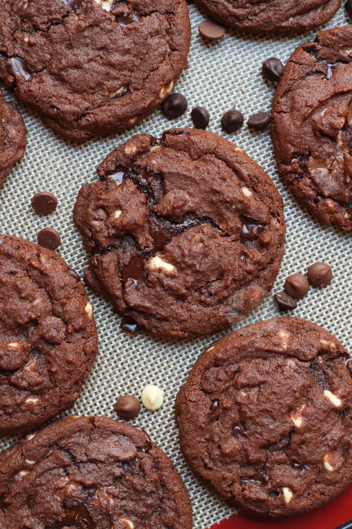 Fox’s Triple Chocolate Cookies 180g