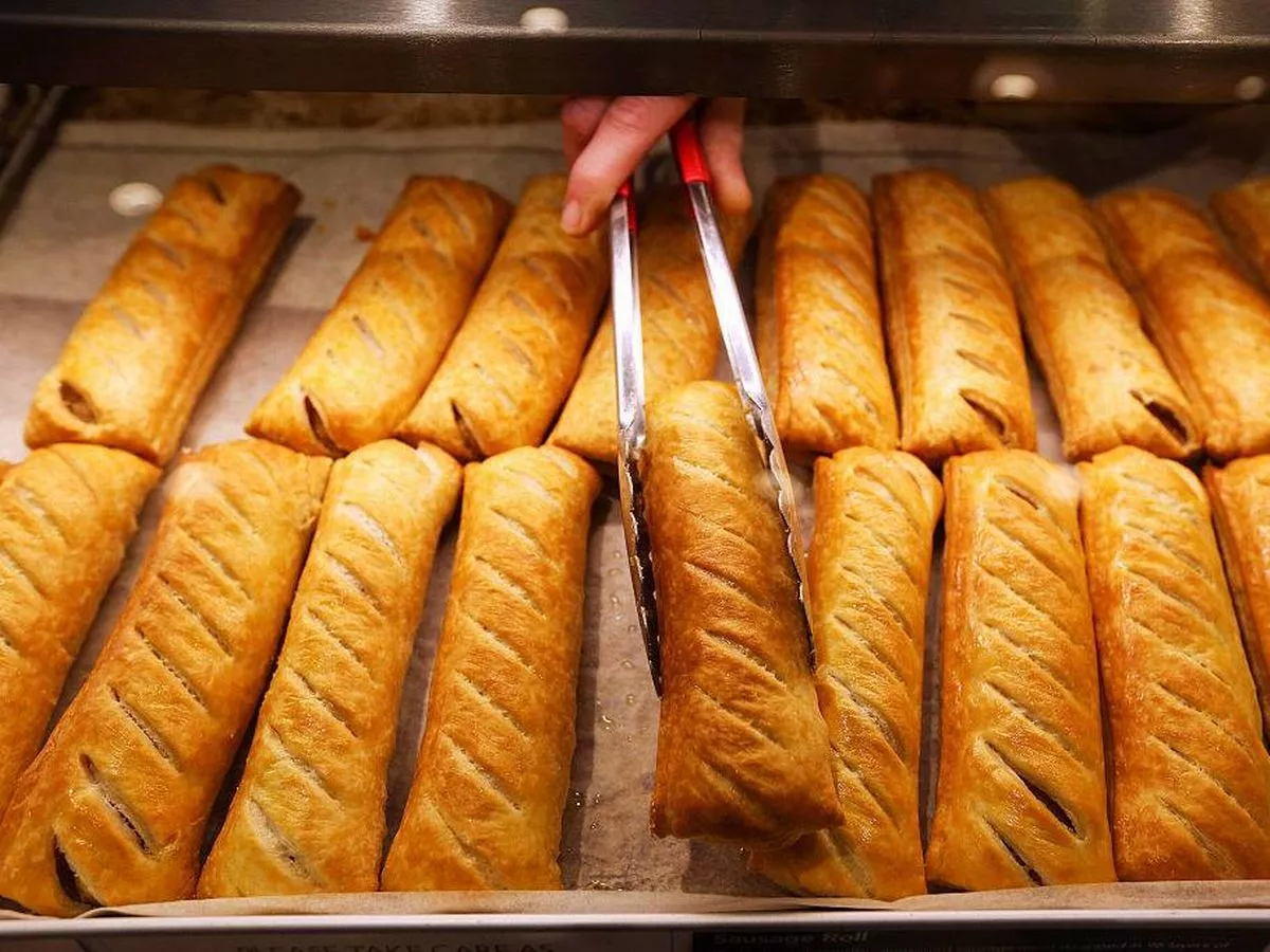 Iceland Jumbo Sausage Rolls 2 Pack 280g