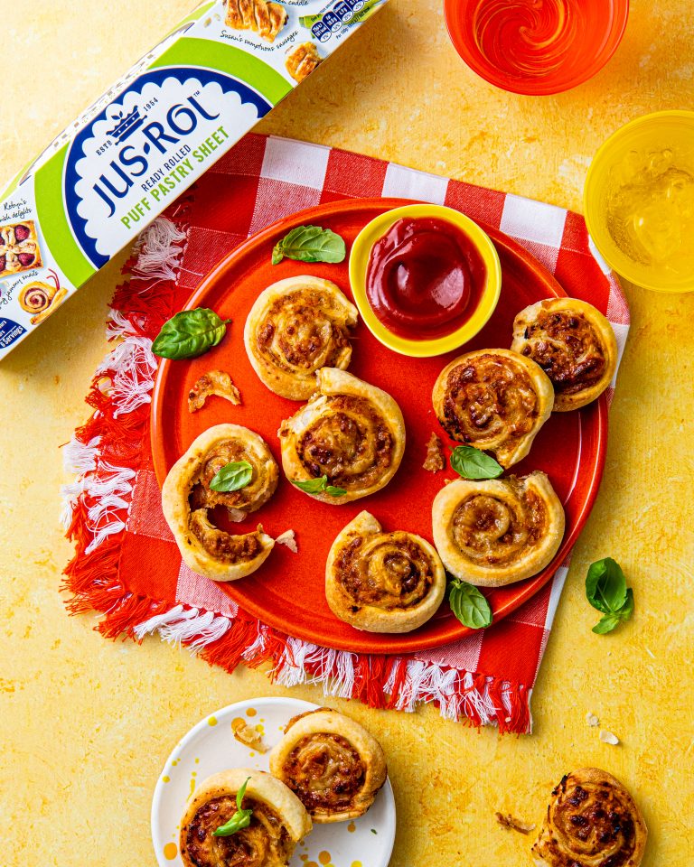 Jus-Rol Ready Rolled 2 Puff Pastry Sheets 640g