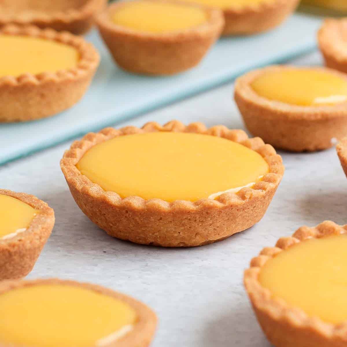 Mr Kipling Lemon Bakewell Tarts 6 Pack