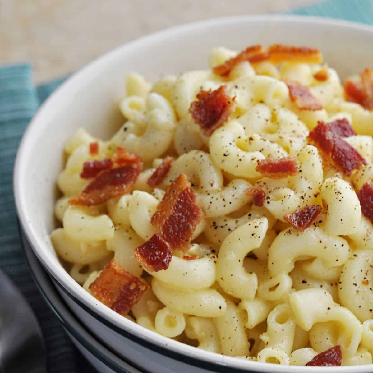 Batchelors Pasta n Sauce Creamy Carbonara Flavour Pot 65g
