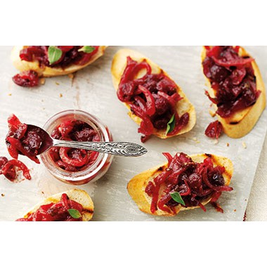 Ocean Spray Whole Berry Cranberry Sauce 200g โอเชี่ยนสเปรย์ ซอสแครนเบอร์รี่ 200 กรัม