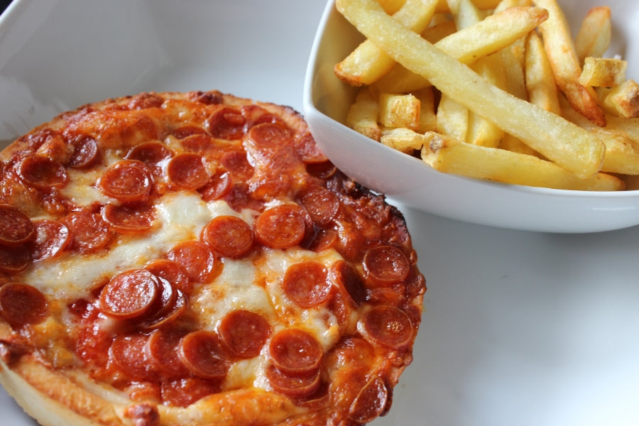 Chicago Town Deep Dish Mega Meaty Pizzas 314G