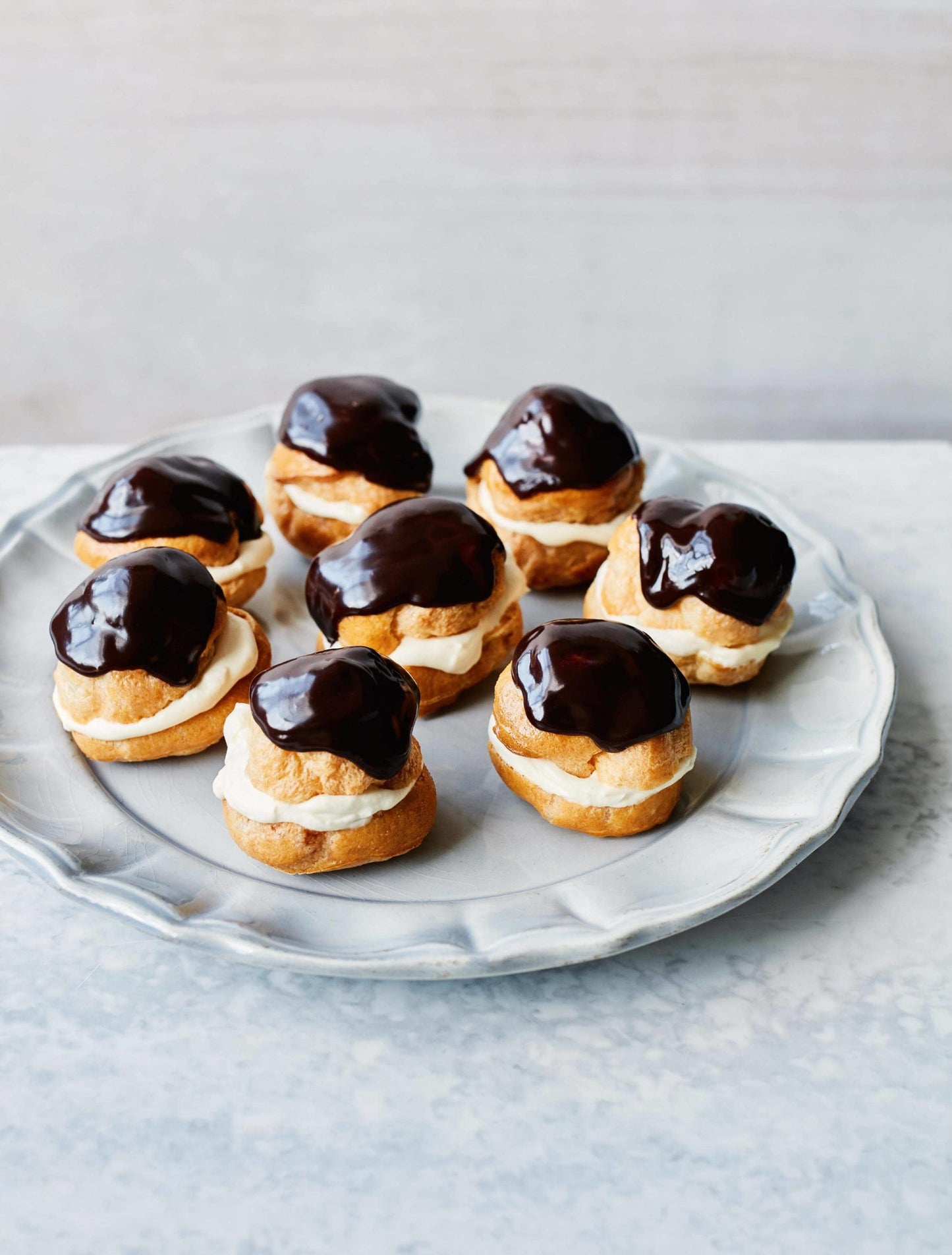 Iceland 16 Approx Profiteroles 280g