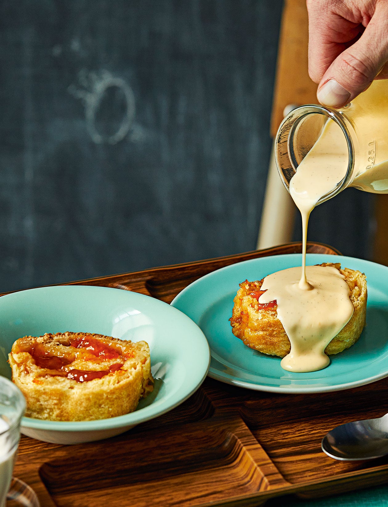 Aunt Bessies Jam Roly Poly Custard 300g