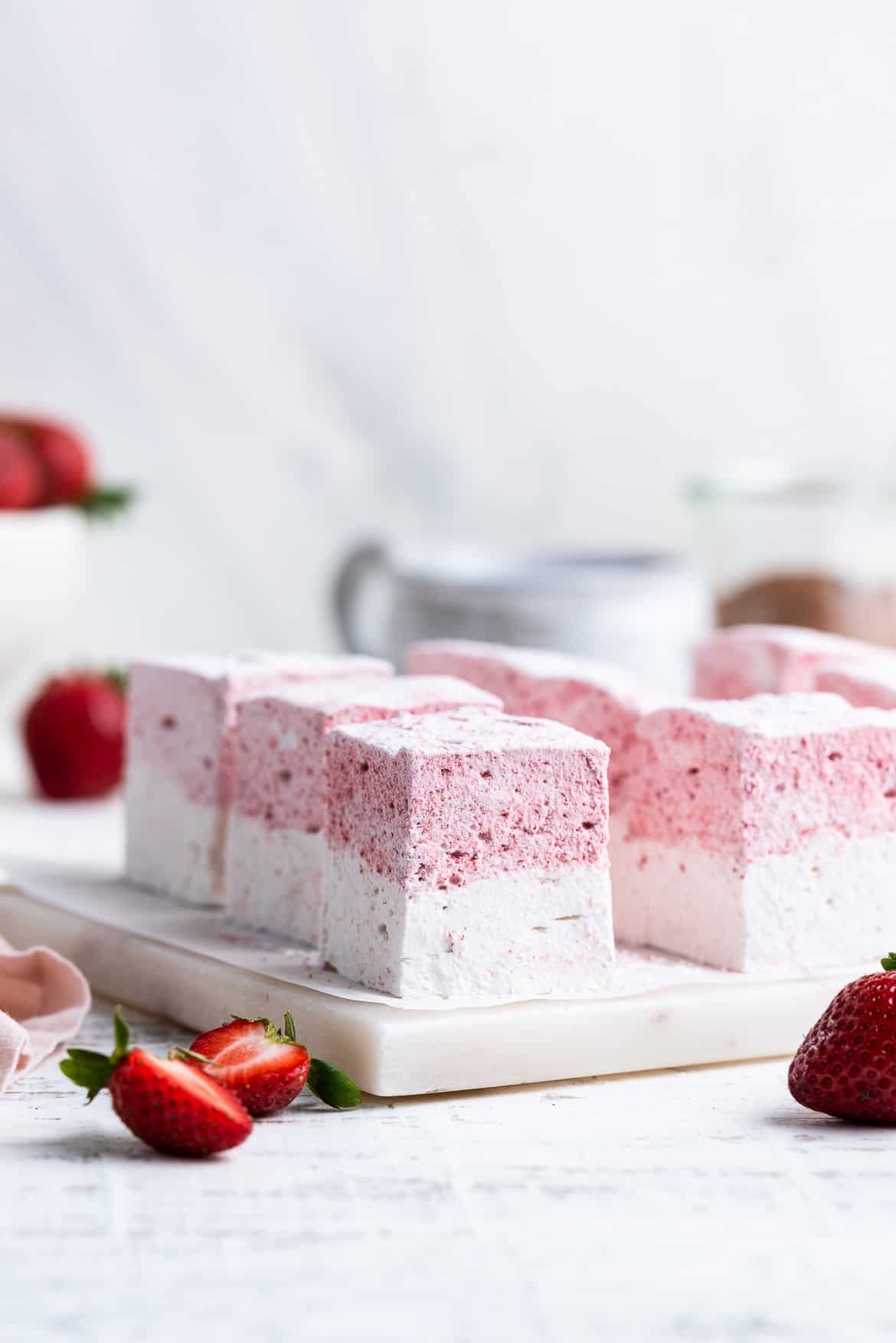 Fluff Strawberry Marshmallow Spread 213g