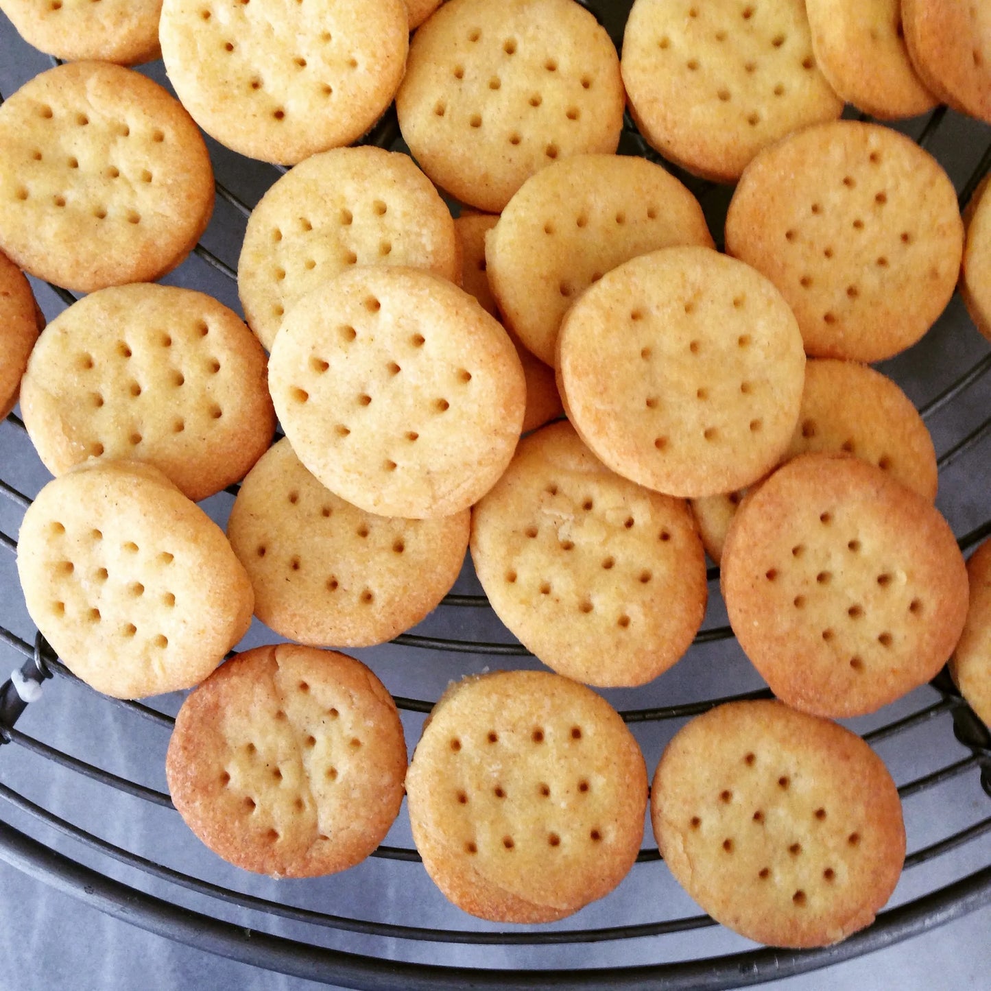Jacob's Mini Cheddars Red Leicester 90g