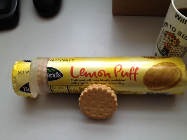 Bolands Lemon Puff Biscuits 200g โบแลนด์ส บิสกิตเลมอนพัฟ 200 กรัม