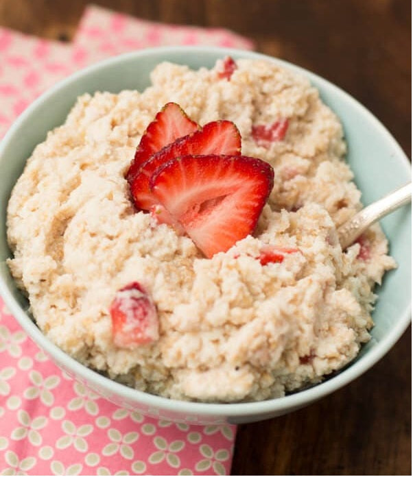 Quaker Protein Strawberries & Cream Porridge 8 Pack 336g
