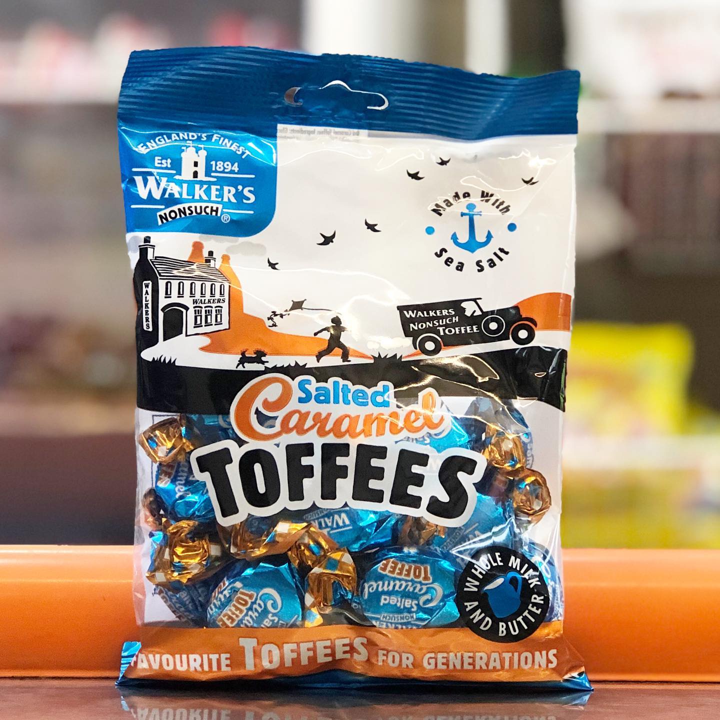 Walkers Salted Caramel Toffee 150g