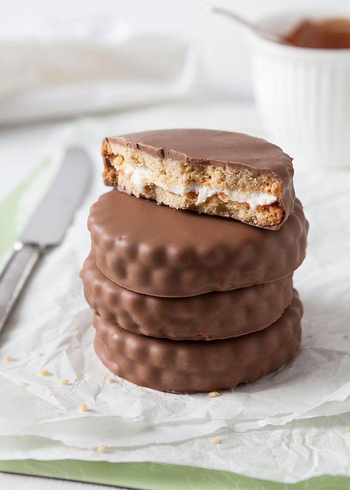 Wagon Wheels – Epic Chocolate Marshmallow Biscuits (6 Pack) 220g