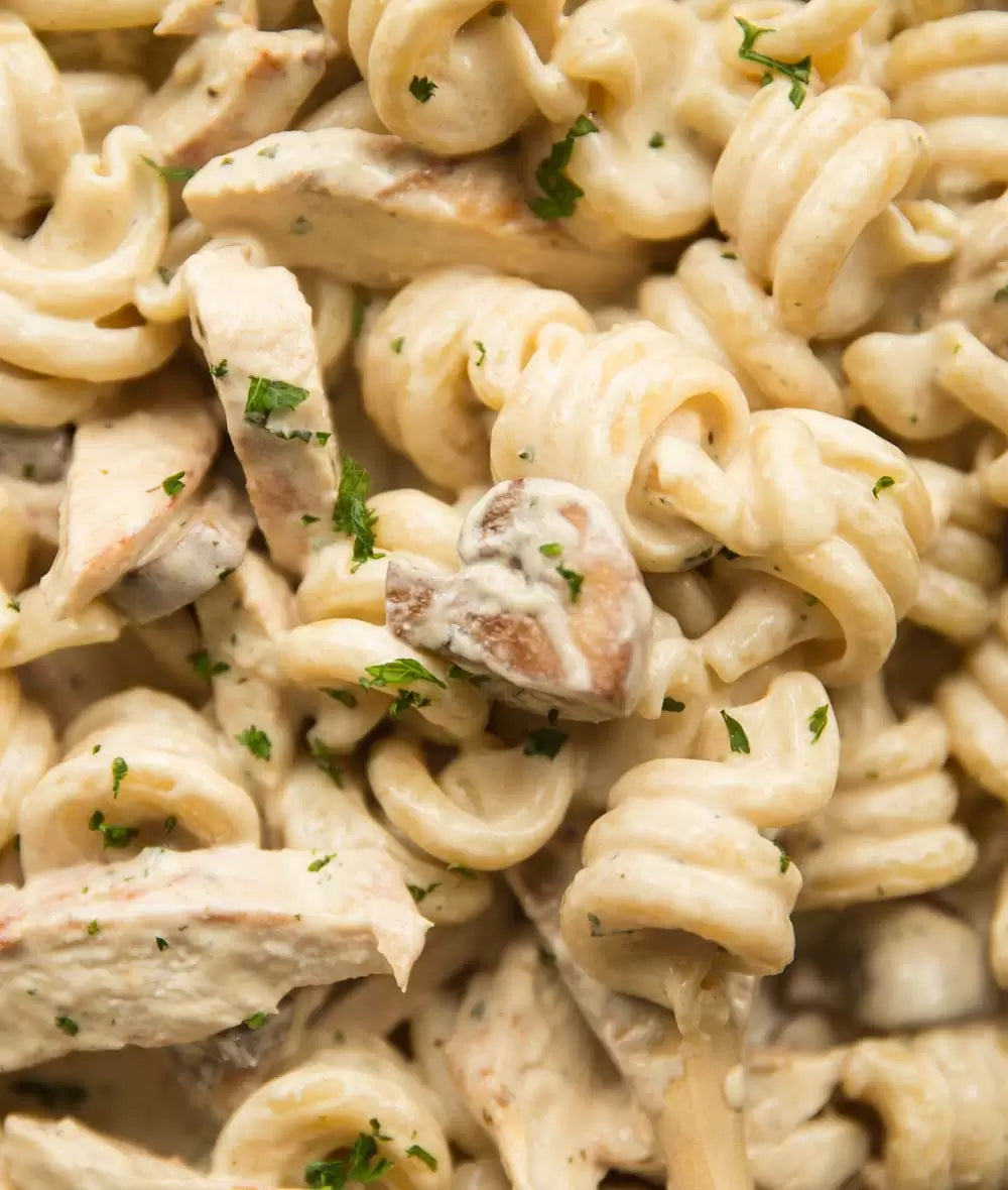 Ragu Chicken & Mushroom Flavour Pasta & Sauce 110g