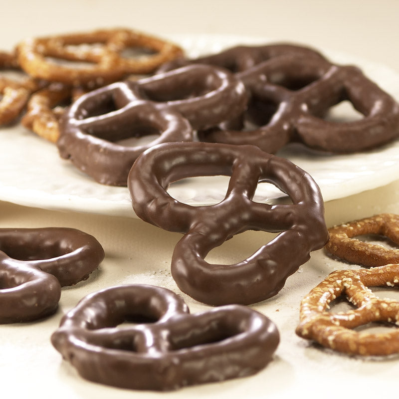 (Best before 18Jul2026)Flipz Milk Chocolate Coated Pretzels 90g