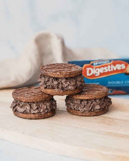 McVitie's Digestives Milk Chocolate the Caramel One 250g แมคไวตี้ ไดเจสทีฟ ช็อกโกแลต นม คาราเมล 250 กรัม