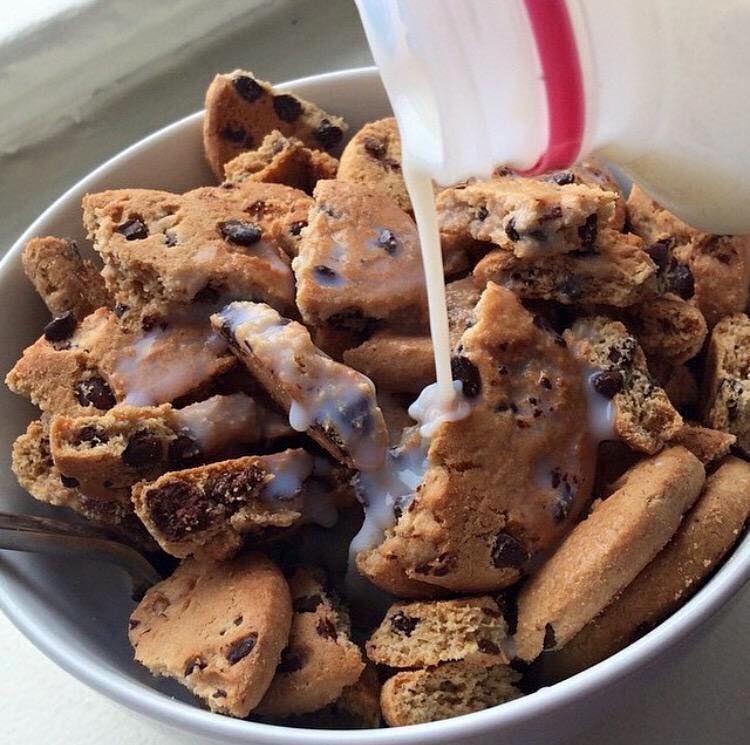 [BestBefore 31Mar2026] Maryland Big & Chunky Milk & Dark Choc Chip Cookies 180g