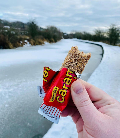 Tunnock's Caramel Log Wafer Biscuits [4 x 32g] 128g ทันน็อคส์ คาราเมล ล็อก เวเฟอร์ บิสกิต [4 x 32 กรัม] 128 กรัม