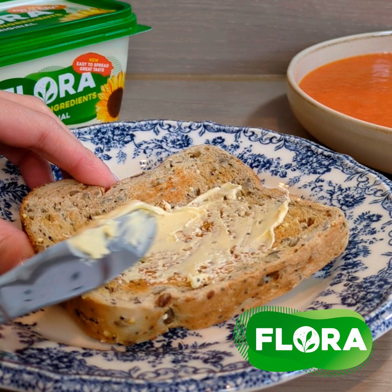 Flora Original Spread With Natural Ingredients 450g