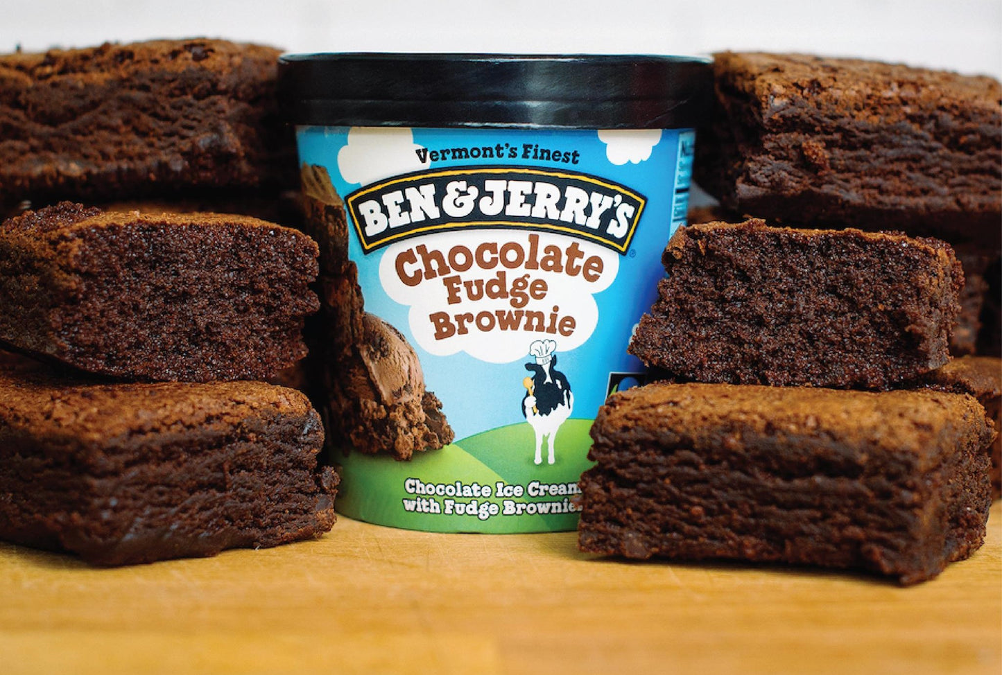 Ben & Jerry's Chocolate Fudge Brownie Ice Cream 100ml เบน แอนด์ เจอร์รี่ส์ ไอศกรีม ช็อกโกแลตฟัดจ์ บราวนี่ 100 มิลลิกรัม