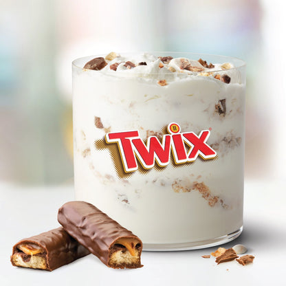 Twix Chocolate & Caramel Ice Cream 4pk ทวิกซ์ ไอศกรีมรสช็อกโกแลต และ คาราเมล 4 แพ็ค