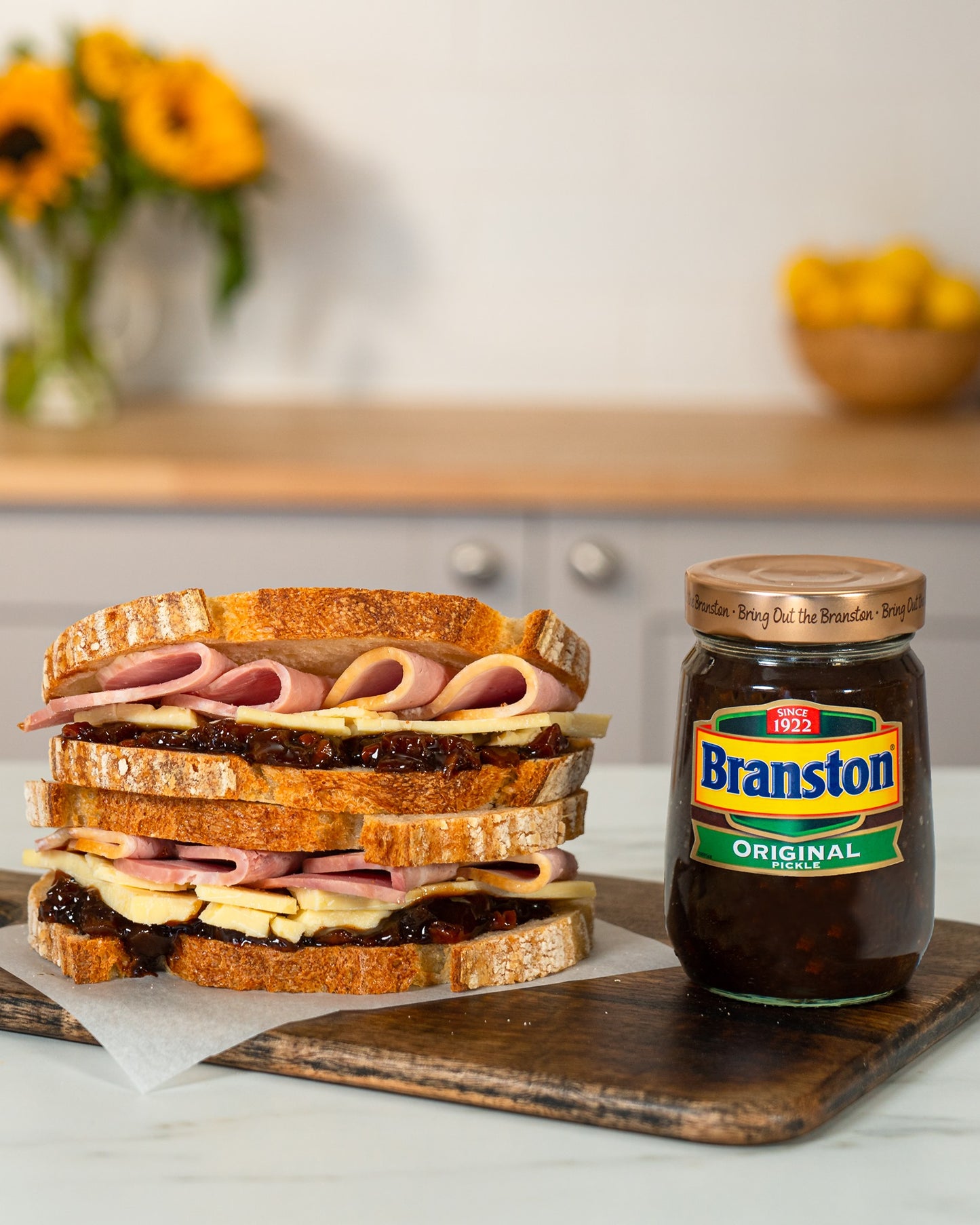 Branston Original Pickle 520g ผักดอง (แครอท ผักกาด หัวหอม และกะหล่ำ) 520 กรัม