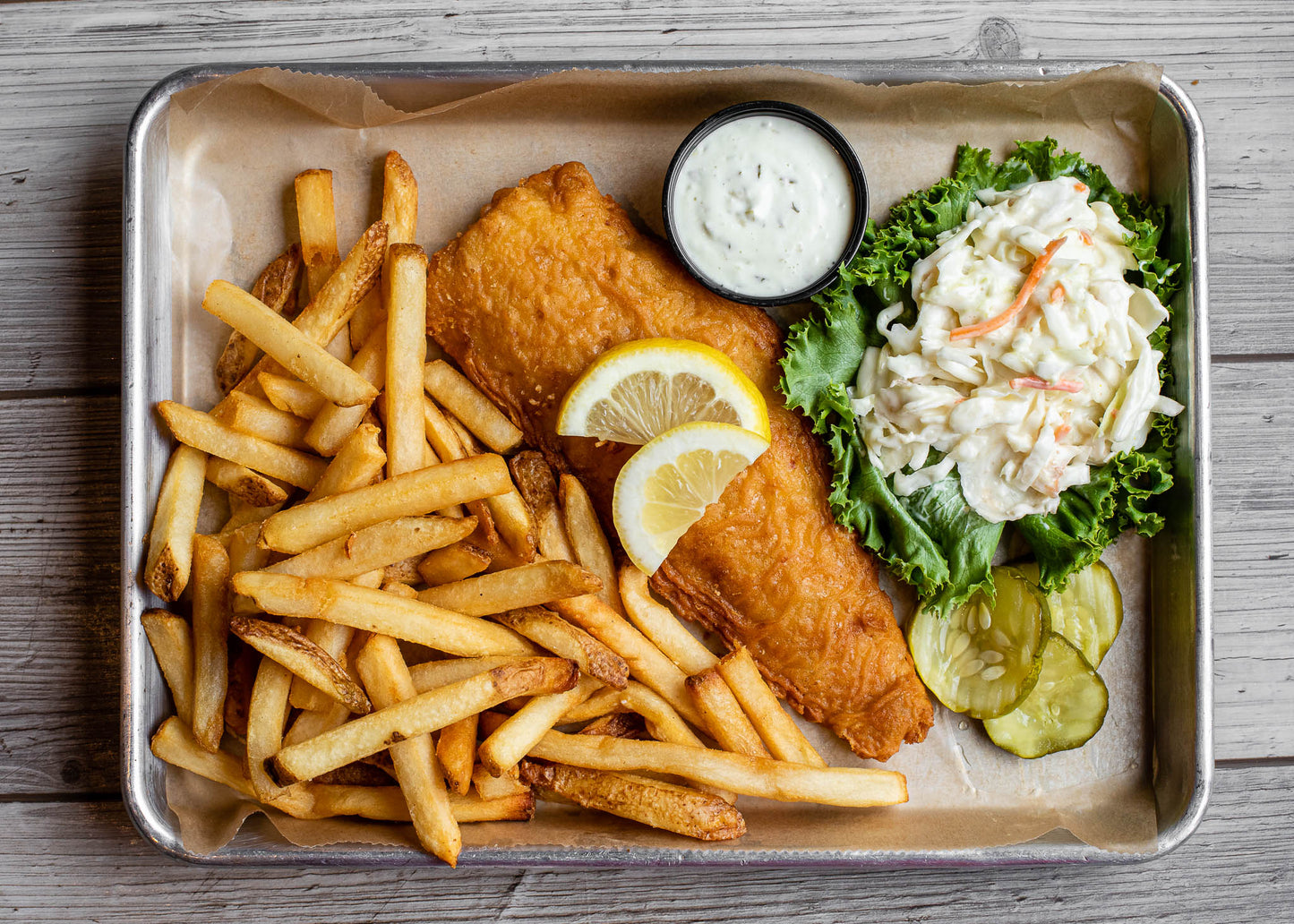 Kershaws Fish & Chips 400g เคอร์ชอว์ส เนื้อปลาเนื้อขาวเคลือบด้วยแป้งกรอบพร้อมมันฝรั่งทอดและถั่วลันเตา 400 กรัม