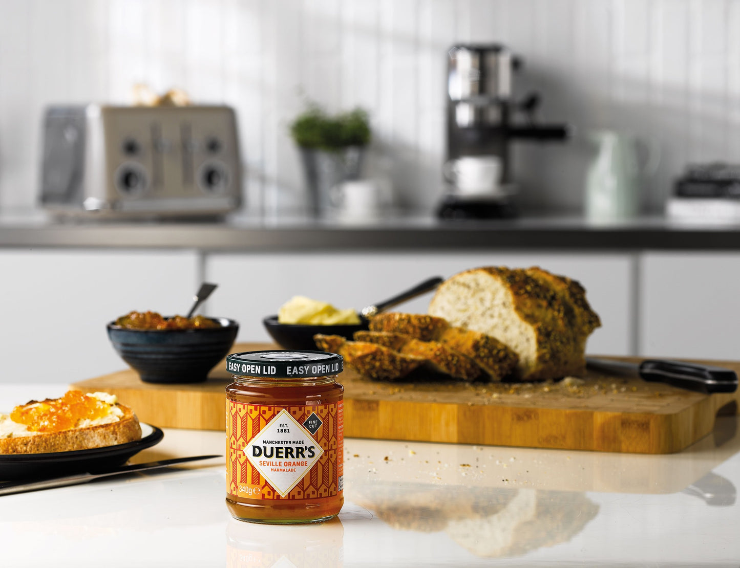 Duerr's Thick Cut Classic Seville Orange Marmalade 340g ดูเออร์ แยมส้มเซบีญ่า รสดั้งเดิม 340 กรัม