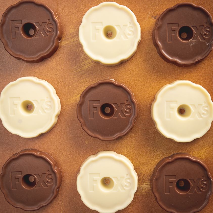 Fox’s White chocolate rounds  130g
