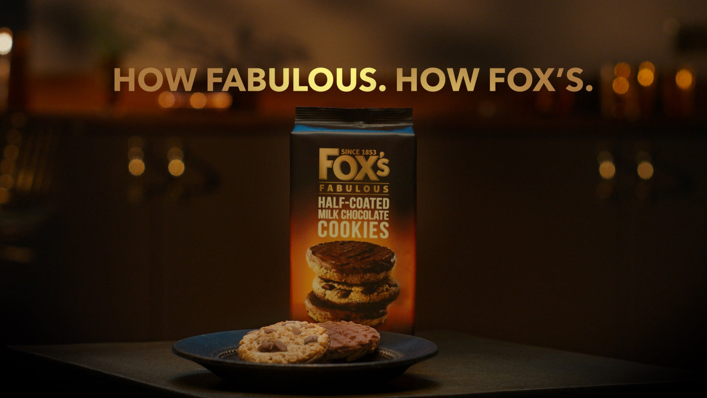 [Best Before 21-Sep-2024]Fox’s Half Coated Milk Chocolate Cookies 175g ฟ็อกซ์ คุกกี้ ช็อกโกแลตนม เคลือบครึ่ง 175 กรัม