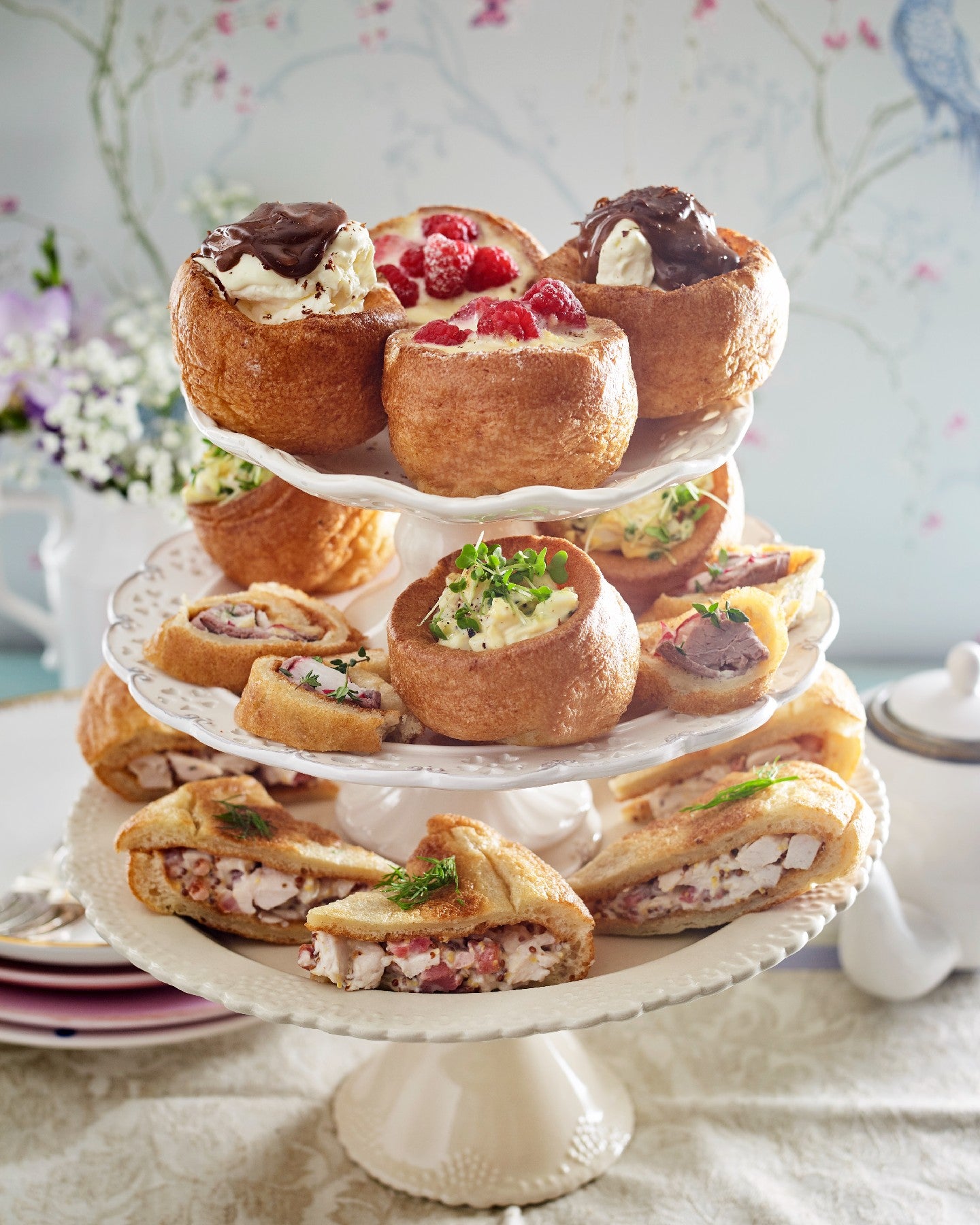 Aunt Bessie's 12 Bake at Home Yorkshire Puddings 370g อ้าน 12 เบค แอท โฮม ยอร์คเชียร์ พุดดิ้ง 370 กรัม