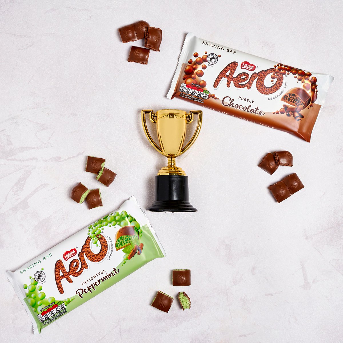 Aero Bubbly Peppermint Mint Chocolate Bar Multipack [27gx4] 108g แอร์โร่ บับบลี่ ช็อกโกแลต เปปเปอร์มินต์  มัลติแพ็ค [27กรัมx4] 108 กรัม