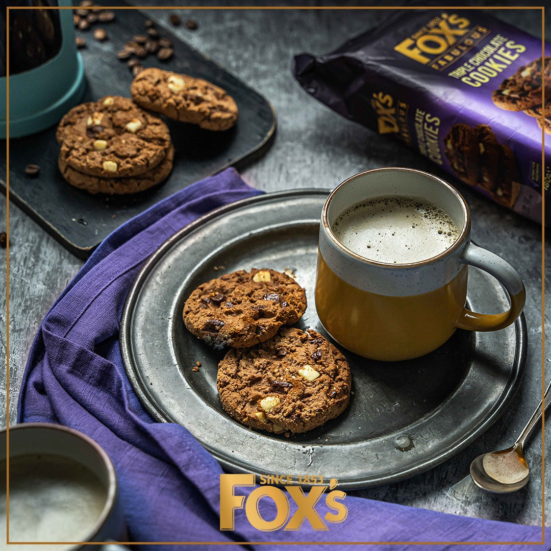 [Best Before 29-Sep-2024]Fox’s Triple Chocolate Cookies 180g ฟ็อกซ์ ทริปเปิ้ล ช็อกโกแลต คุกกี้ 180 กรัม