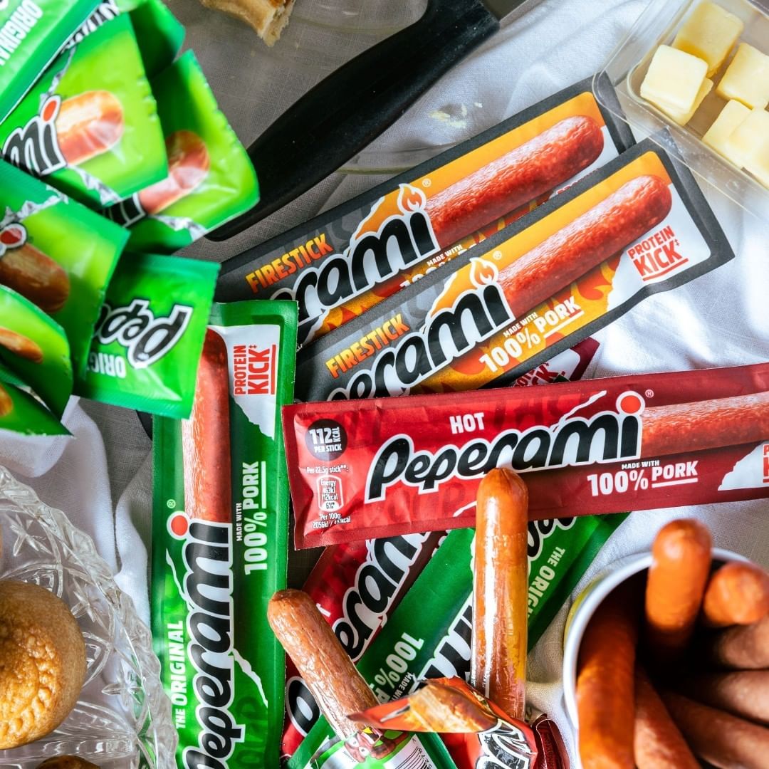 [Best Before 14-Oct-2024] Peperami Hot Salami [5 x 20g] 100g เปเปอรามี ไส้กรอก ซาลามิ รสเผ็ช [5 x 20 กรัม] 100 กรัม