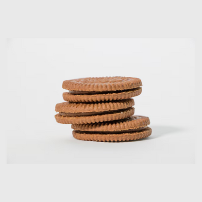 Mcvitie's Vanilla Cream Digestives 168g  แมควิตีส์  บิสกิตไดเจสทีฟครีมวานิลลา 168 กรัม