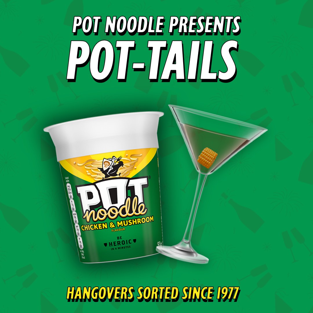 [Best Before 31-Oct-2024] Pot Noodle King Pot Chicken & Mushroom 114g คิงพ็อต บะหมี่กึ่งสำเร็จรูป รสไก่ และ เห็ด 114 กรั