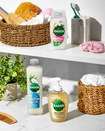 Radox Moisture Shower Gel 225ml