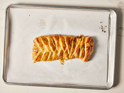 Iceland 2 Apple Strudels 600g ไอซ์แลนด์ แอปเปิ้ลสตรูเดิ้ล  2 ลูก 600 กรัม