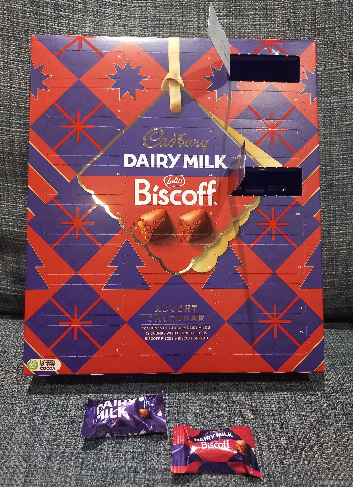 Cadbury Dairy Milk Biscoff Chunk Advent Calendar 236g แคดเบอรี แดรี่ มิลค์ บิสคอฟ ชังก์ ปฏิทินรอคริสต์มาส 236 กรัม