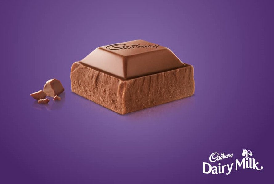 Cadbury Dairy Milk Chocolate 180g แคดเบอรี แดรีมิลค์ ช็อกโกแลตนมบาร์ใหญ่ 180g