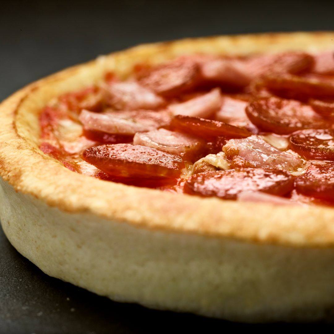 Chicago Town Deep Dish Pepperoni Pizzas 310G ชิคาโก ทาวน์ พิซซ่าถาดลึก เปปเปอโรนี 310 กรัม